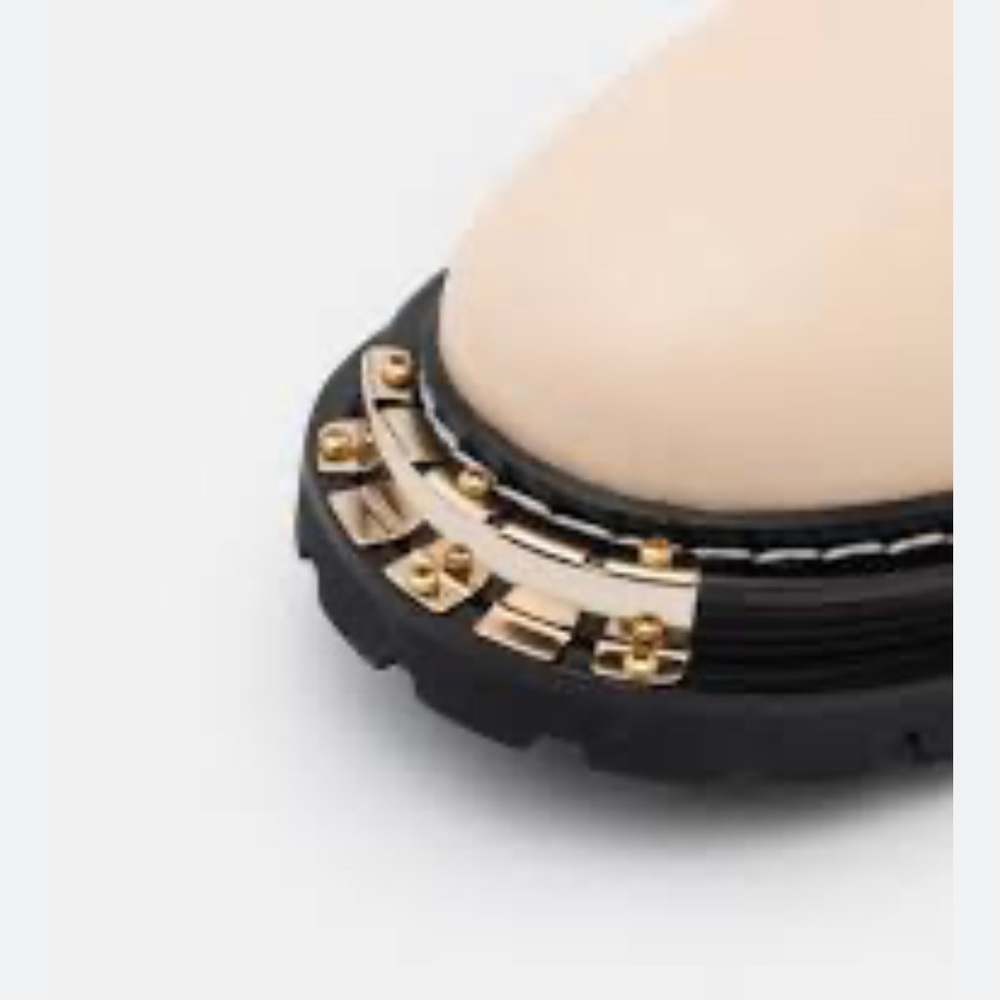 sandro Liam Lug Boots Stretch Sides Gold Trum -Color: Beige | Size EU 35 - Picture 2 of 6